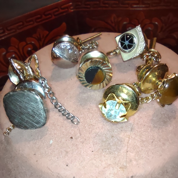 Vintage a lot of seven men's tie tacks - Picture 5 of 5